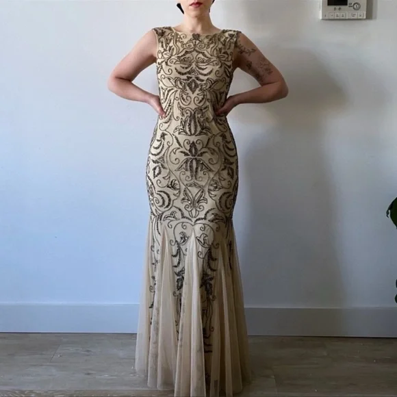 Adrianna Papell beaded sleeveless long gown - Picture 5 of 9